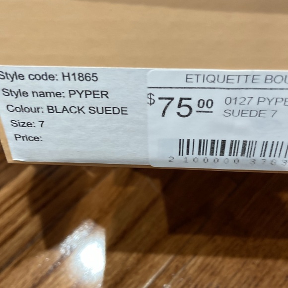 Billini etiquette boutique, Piper, Black suede, strapping heels, size 7. - Picture 3 of 4